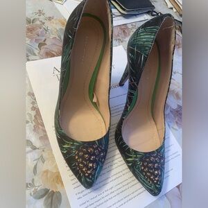 Zara Green and Blue Leaf Print Heels 38  retail $179